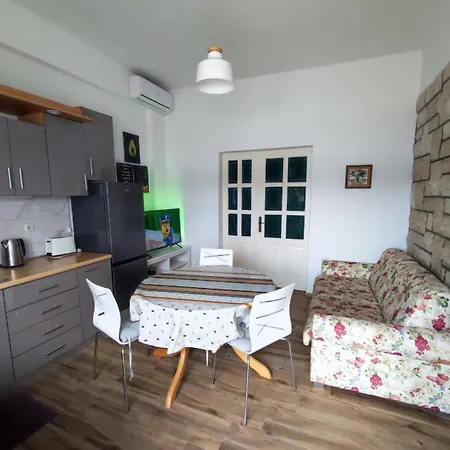 Mareta In Appartement *